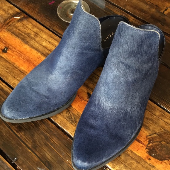 navy blue mule shoes